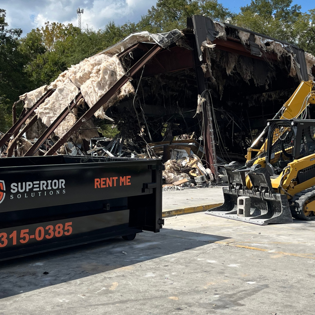 demo excavator dump